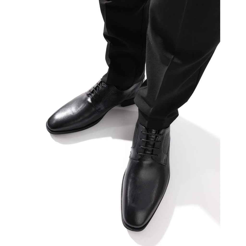 Dome Lace Up Shoe